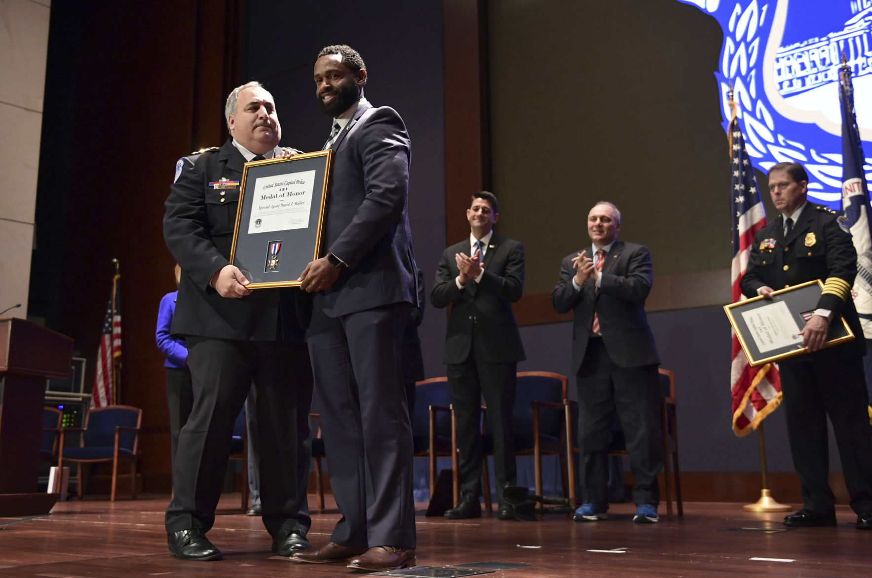 Congressman Shot Officers